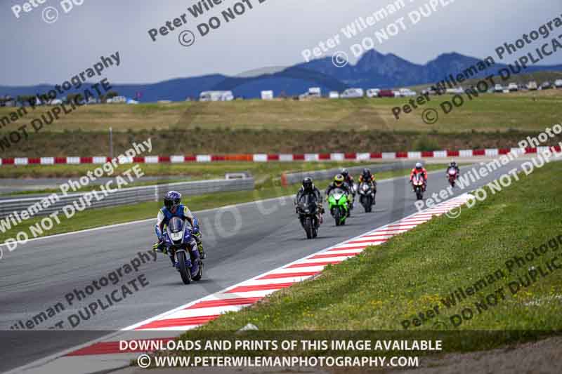 cadwell no limits trackday;cadwell park;cadwell park photographs;cadwell trackday photographs;enduro digital images;event digital images;eventdigitalimages;navarra;no limits trackdays;peter wileman photography;racing digital images;trackday digital images;trackday photos